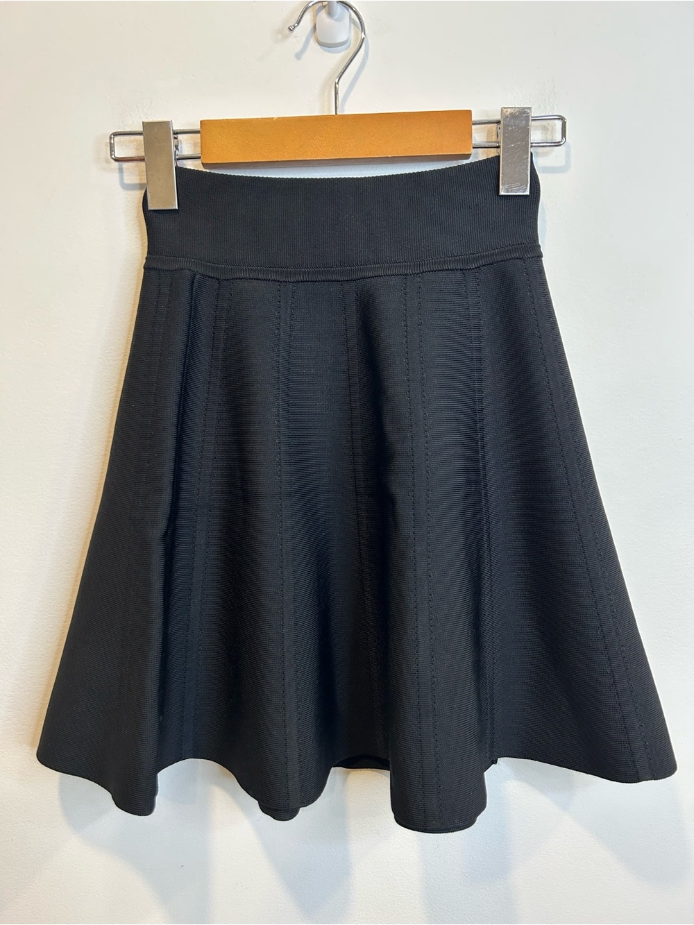Aritzia Wilfred Cocteau A-Line Skater Skirt Black
